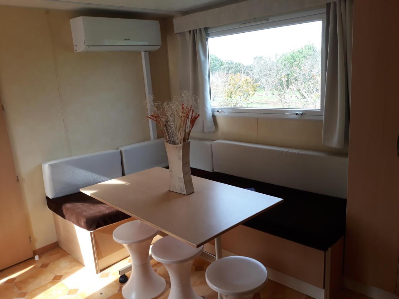 A Deolinda Guest House ซังติอาโก โด กาเซ็ง ภายนอก รูปภาพ