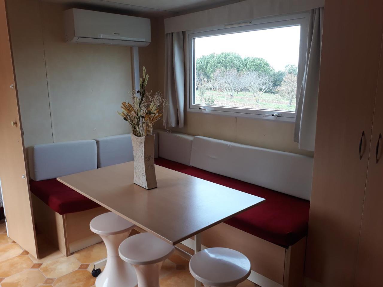 A Deolinda Guest House ซังติอาโก โด กาเซ็ง ภายนอก รูปภาพ